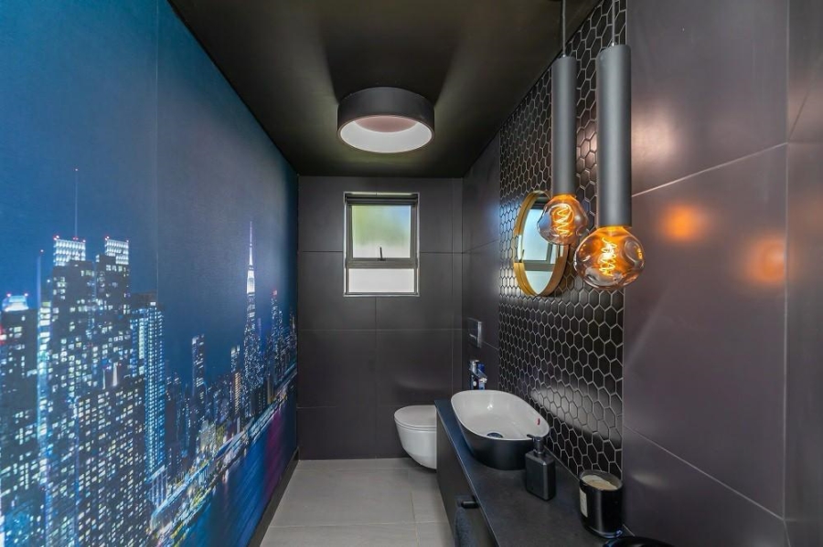 To Let 3 Bedroom Property for Rent in Sunset Beach Western Cape